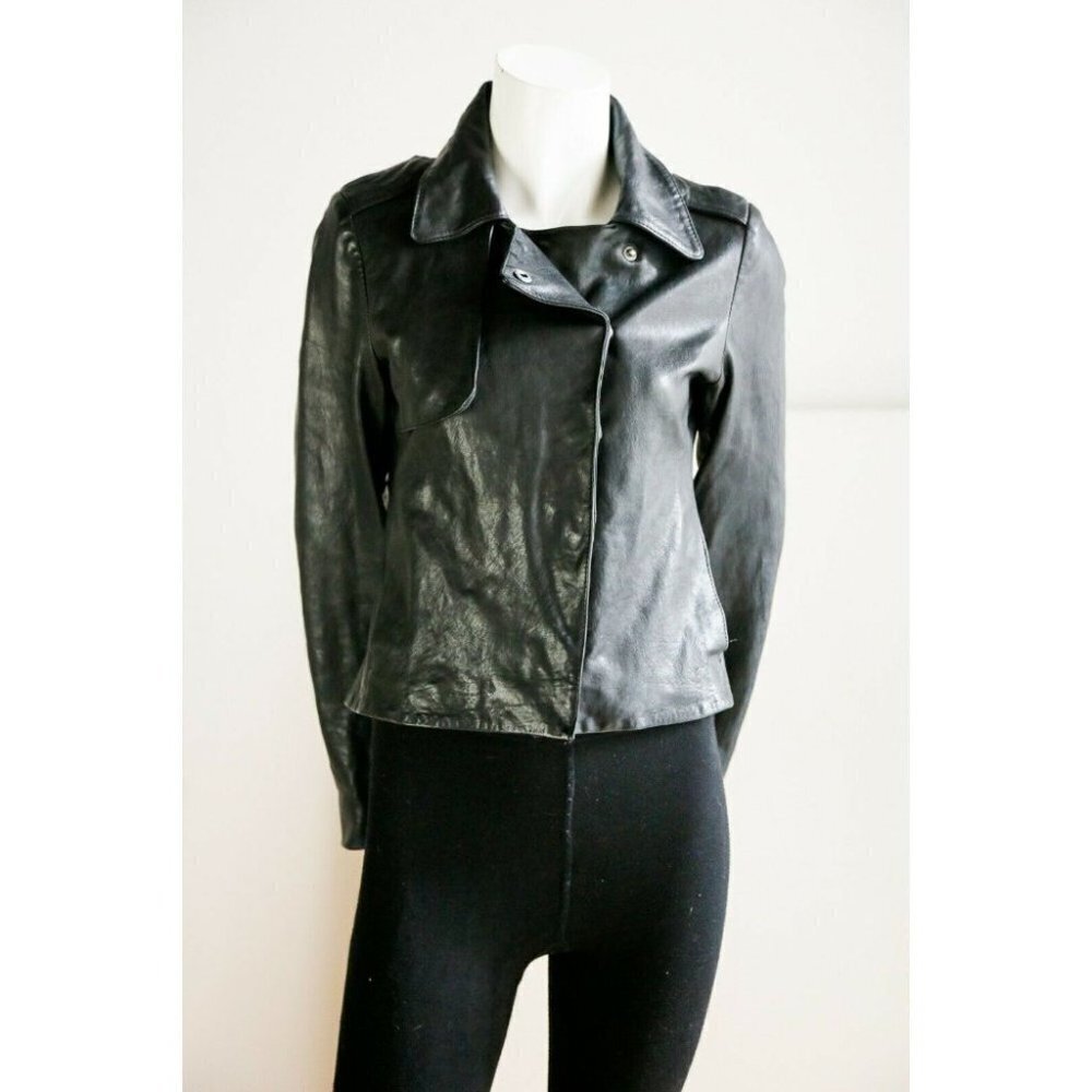 Club Monaco Classic Minimalist Cropped Leather Jacket Xs